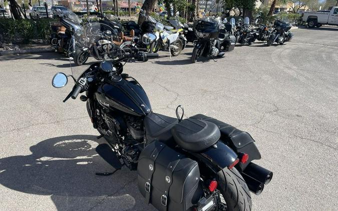 2025 Indian Motorcycle® Super Chief® Dark Horse® Black Metallic