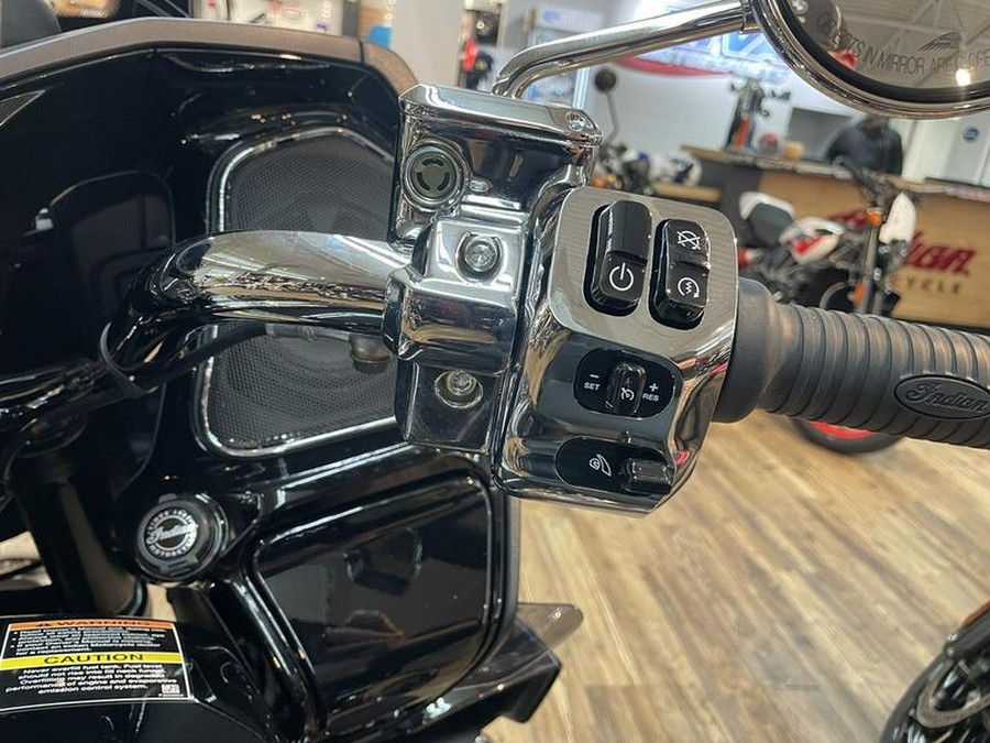 2023 Indian Motorcycle® Pursuit Limited Black Metallic