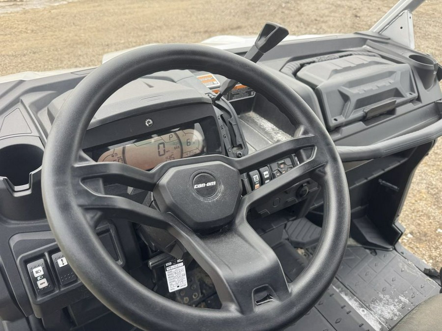 2025 Can-Am Defender X mr HD10