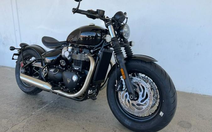 2024 Triumph Bonneville Bobber Stealth Edition