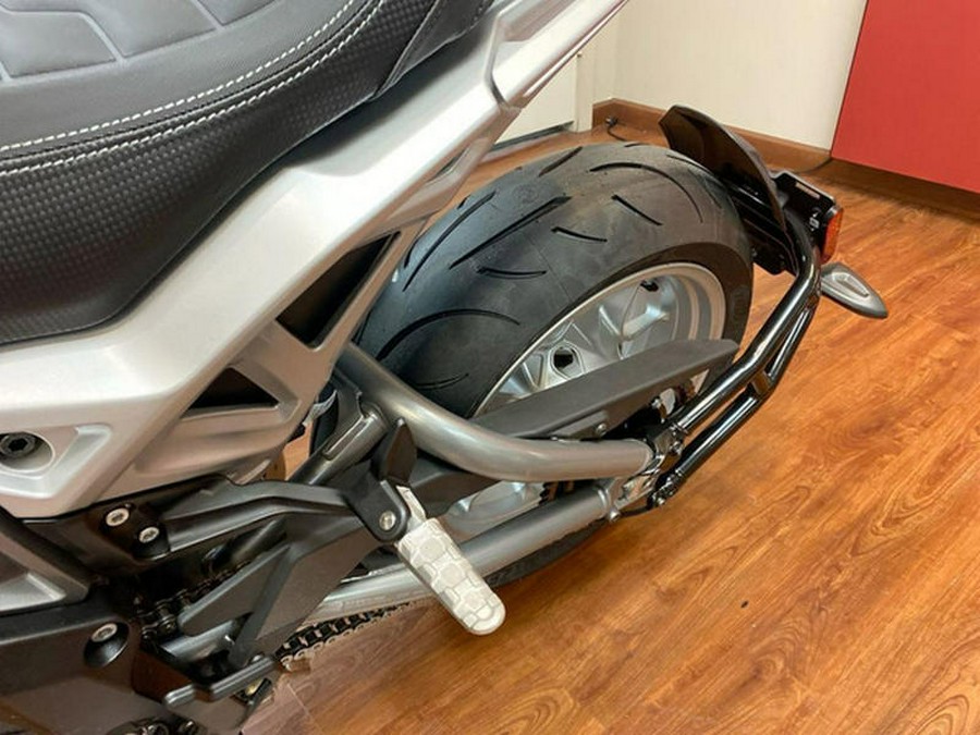 2023 Indian Motorcycle® FTR R Carbon Carbon Fiber