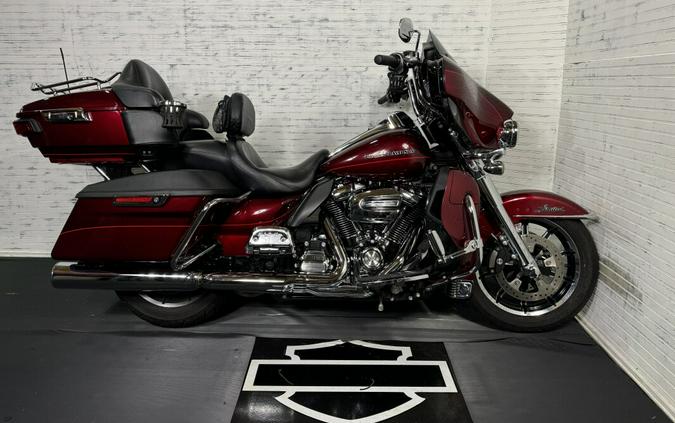 2017 Harley-Davidson Ultra Limited w/ Bars, Exhaust, Chrome Front End, & More!