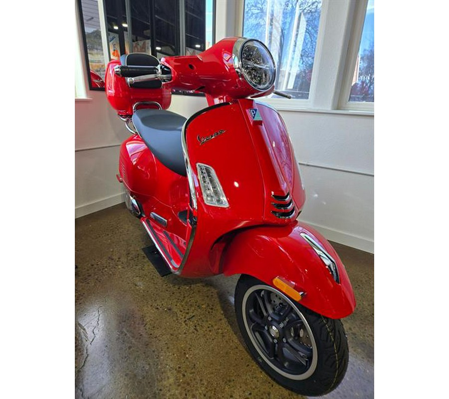 2023 Vespa GTS SUPER 300