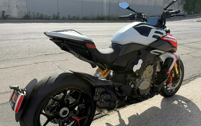 2026 Ducati Diavel V4 RS