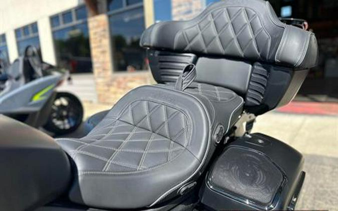 2024 Indian Motorcycle Pursuit® Dark Horse® with PowerBand Audio Package