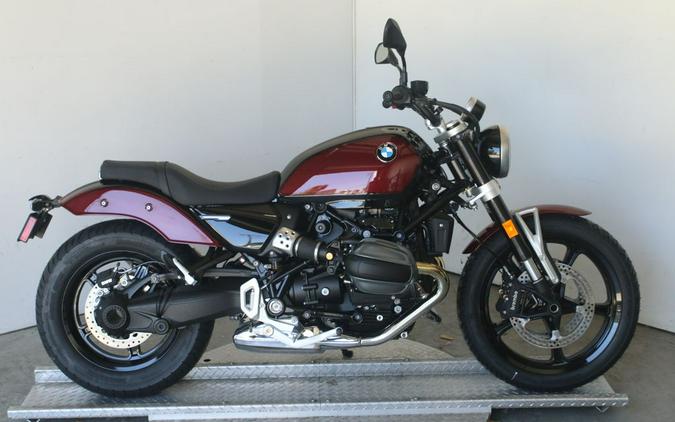 2024 BMW R 12 Aventurin Red Metallic