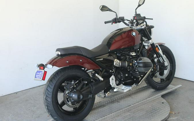 2024 BMW R 12 Aventurin Red Metallic