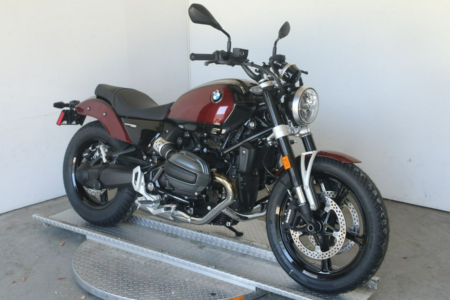 2024 BMW R 12 Aventurin Red Metallic