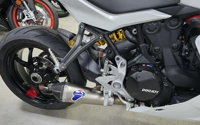 2021 Ducati Supersport 950 S White Silk Fairing