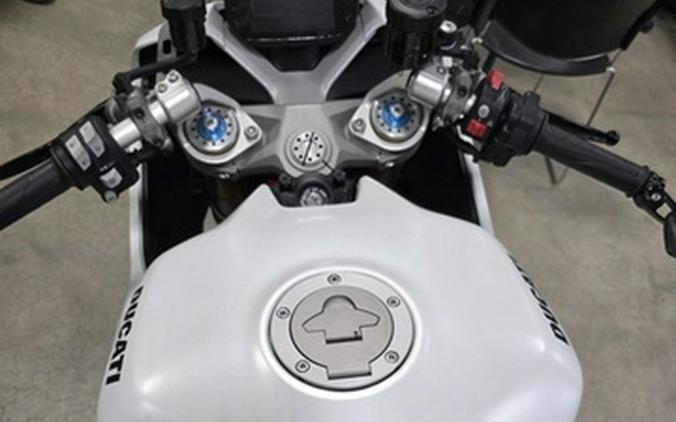 2021 Ducati Supersport 950 S White Silk Fairing