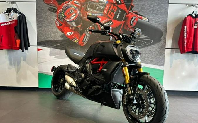 2021 Ducati Diavel 1260 S Total Black