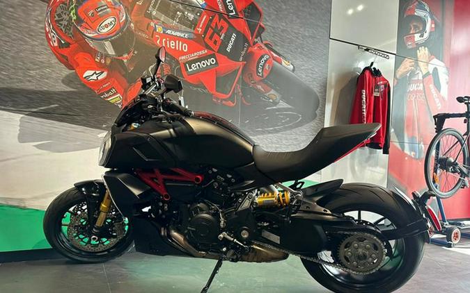 2021 Ducati Diavel 1260 S Total Black