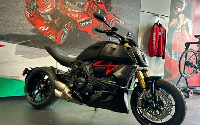 2021 Ducati Diavel 1260 S Total Black