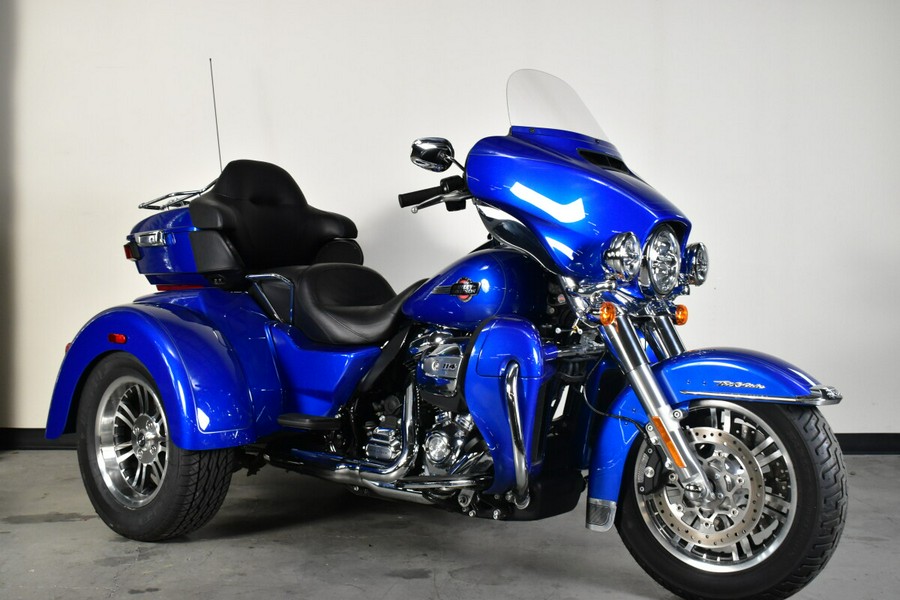2024 Harley-Davidson Tri Glide Ultra FLHTCUTG