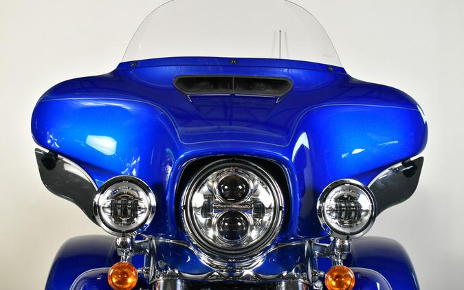 2024 Harley-Davidson Tri Glide Ultra FLHTCUTG