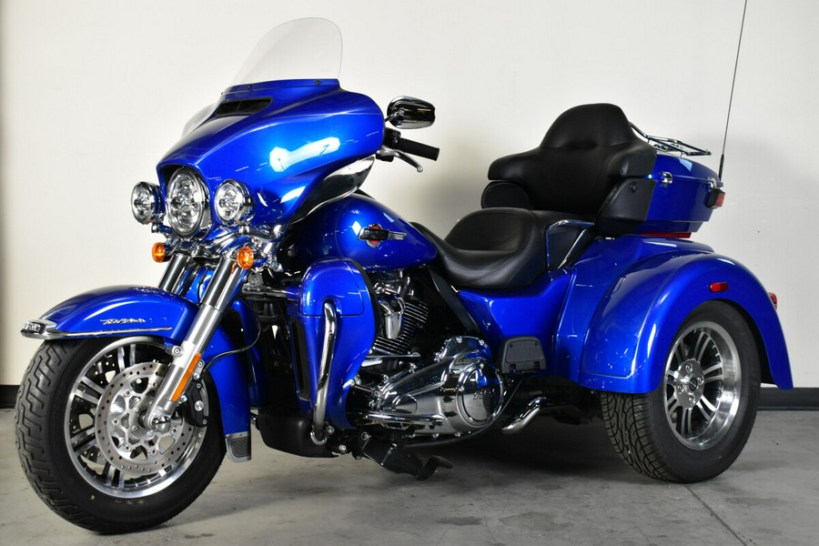 2024 Harley-Davidson Tri Glide Ultra FLHTCUTG