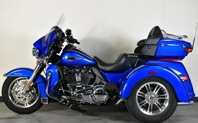 2024 Harley-Davidson Tri Glide Ultra FLHTCUTG