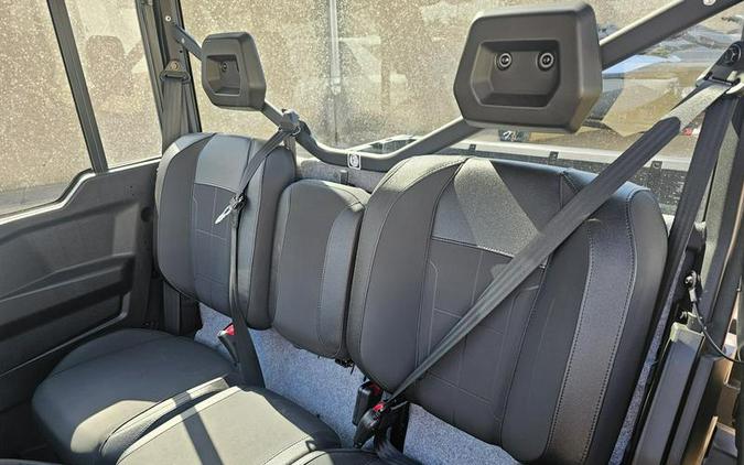 2026 Can-Am® Defender XT CAB HD11