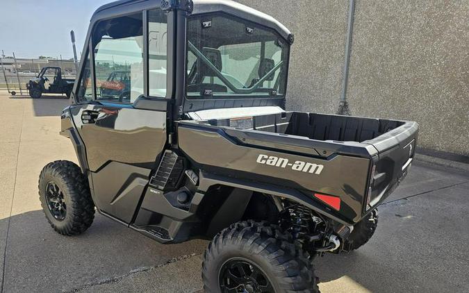 2026 Can-Am® Defender XT CAB HD11