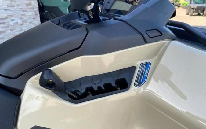 2026 Can-Am Outlander Pro XU HD5