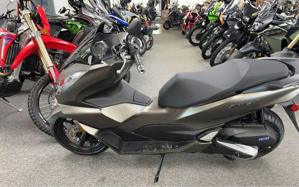 2023 Honda PCX ABS