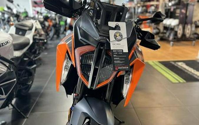 2023 KTM 1290 Super Duke GT