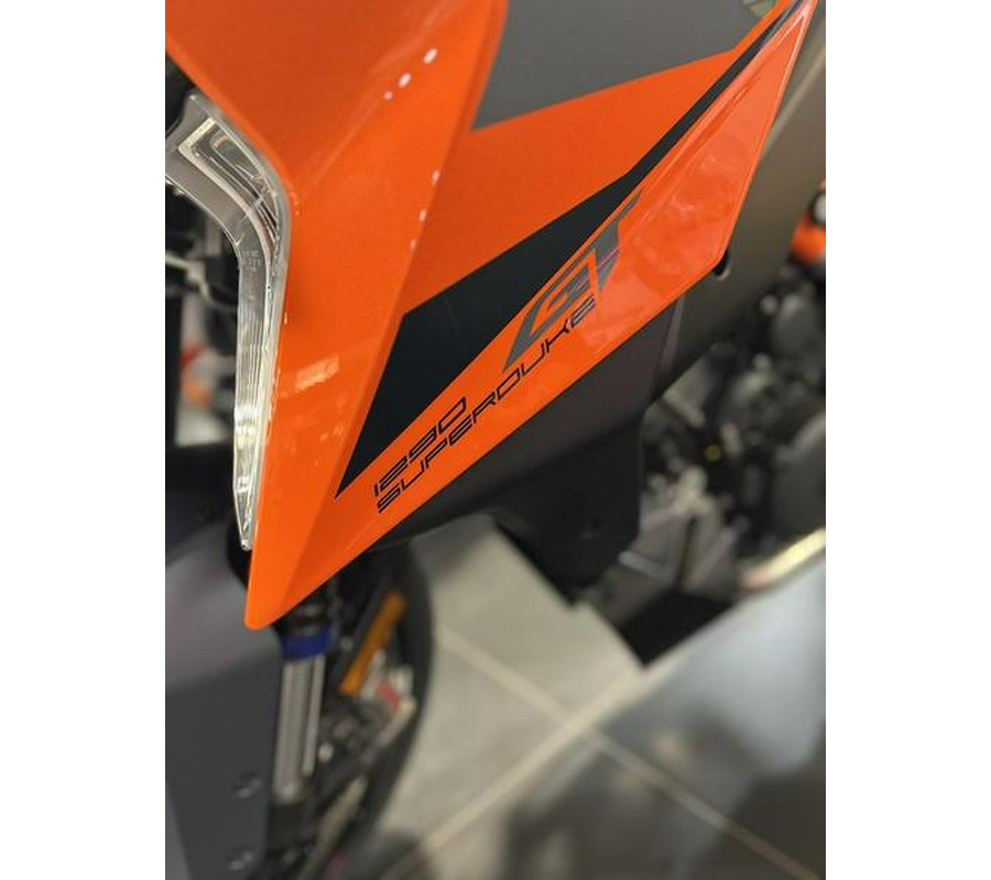 2023 KTM 1290 Super Duke GT