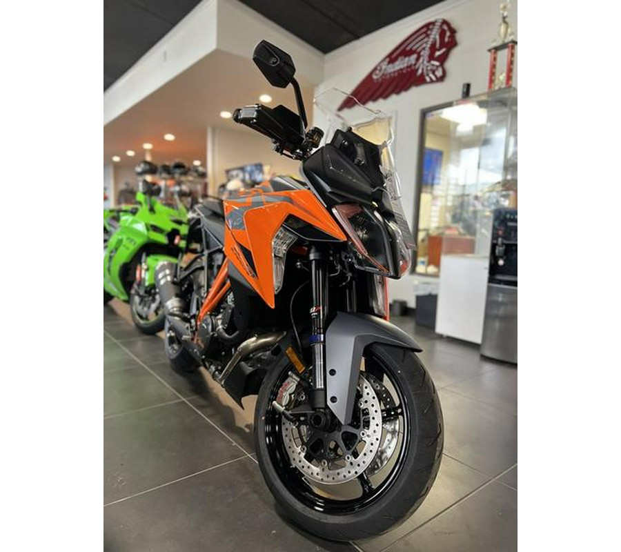 2023 KTM 1290 Super Duke GT