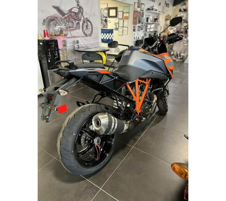 2023 KTM 1290 Super Duke GT