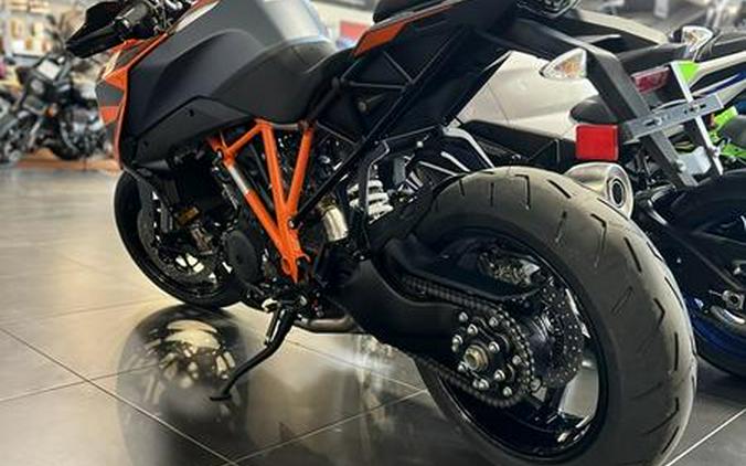 2023 KTM 1290 Super Duke GT