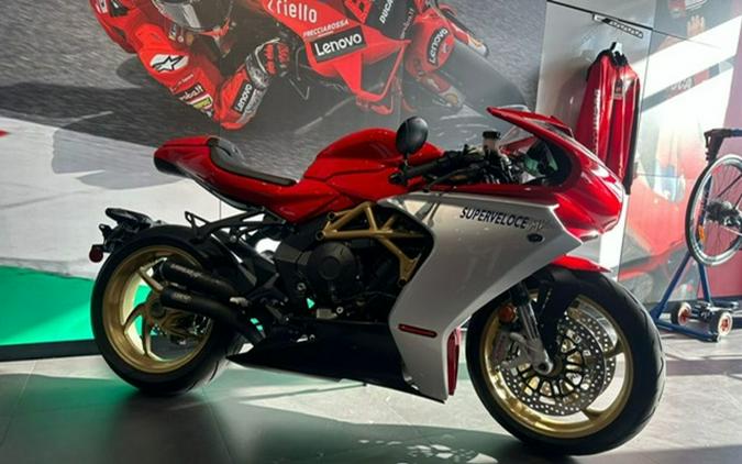 2021 MV Agusta Superveloce 800