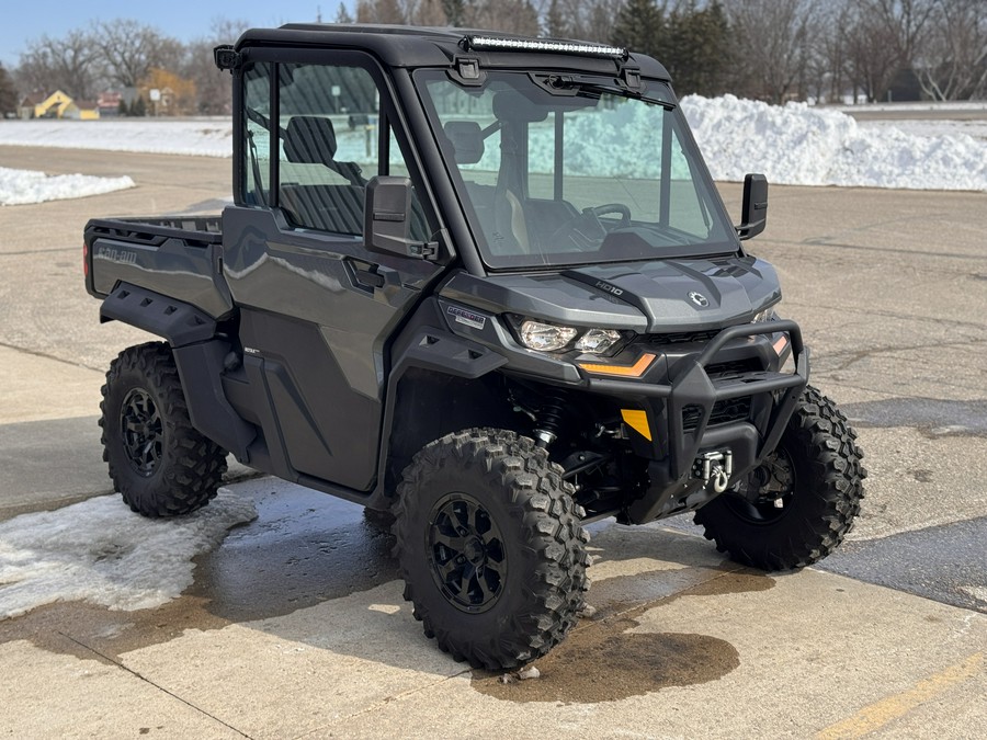 2024 Can-Am Defender Limited HD10