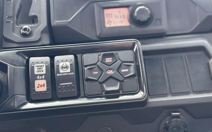 2024 Can-Am Defender Limited HD10