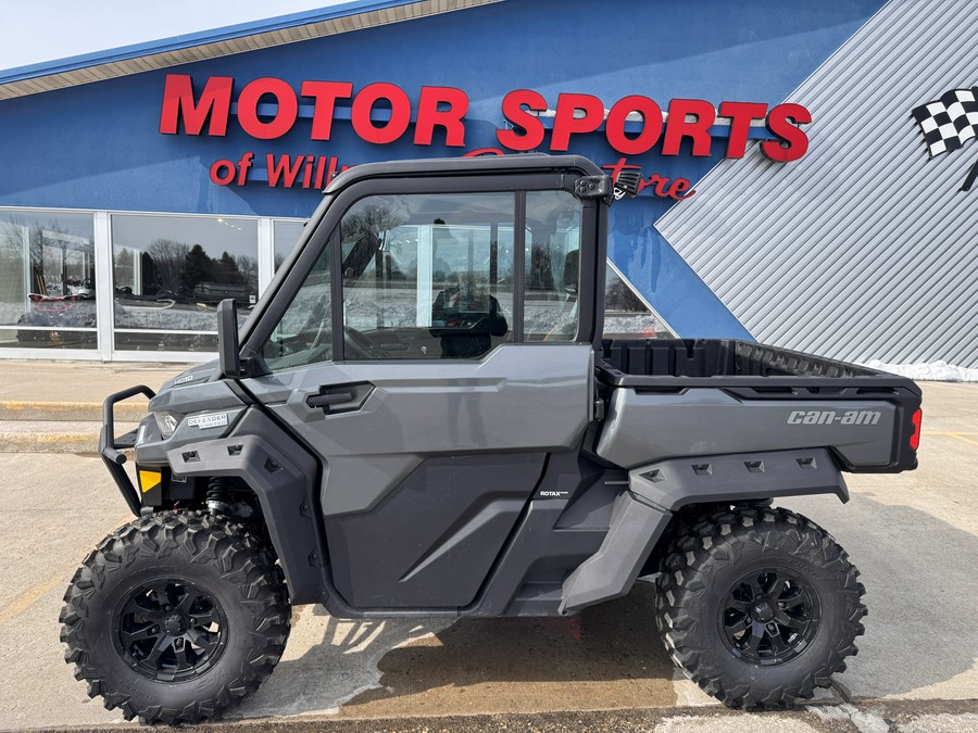 2024 Can-Am Defender Limited HD10