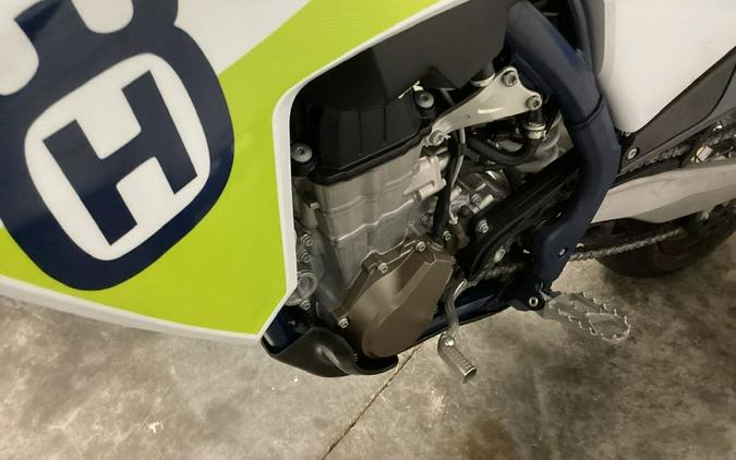 2021 Husqvarna® FS 450