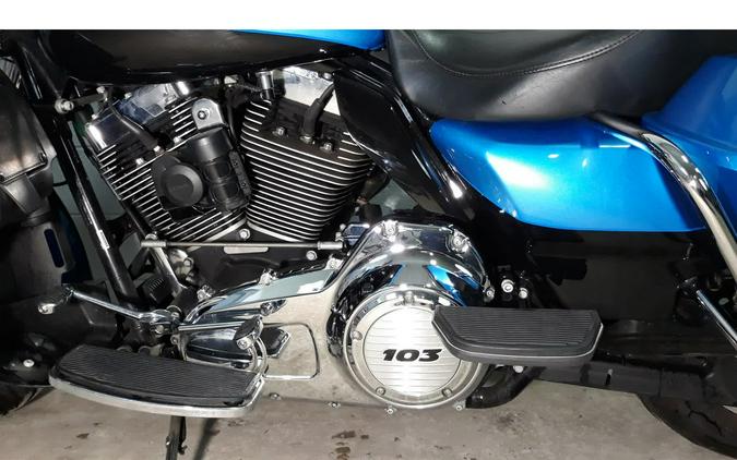 2011 Electra Glide Ultra Limited - Harley-Davidson®