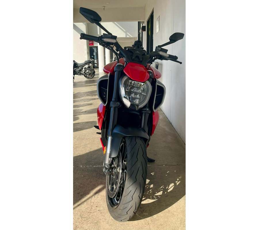 2024 Ducati DAIVEL V4