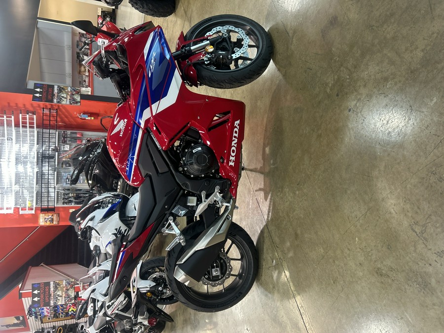 2025 Honda CBR500R ABS