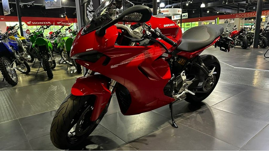 2024 Ducati Supersport 950 - Red