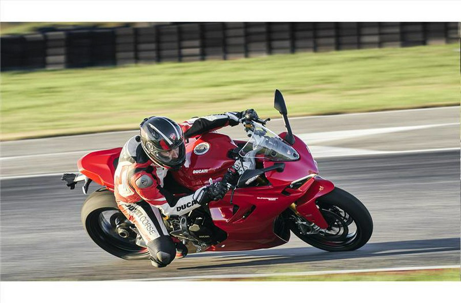 2024 Ducati Supersport 950 - Red