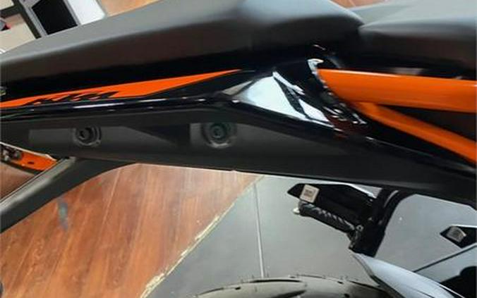 2023 KTM 200 Duke