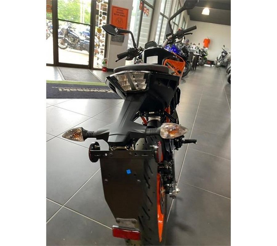 2023 KTM 200 Duke