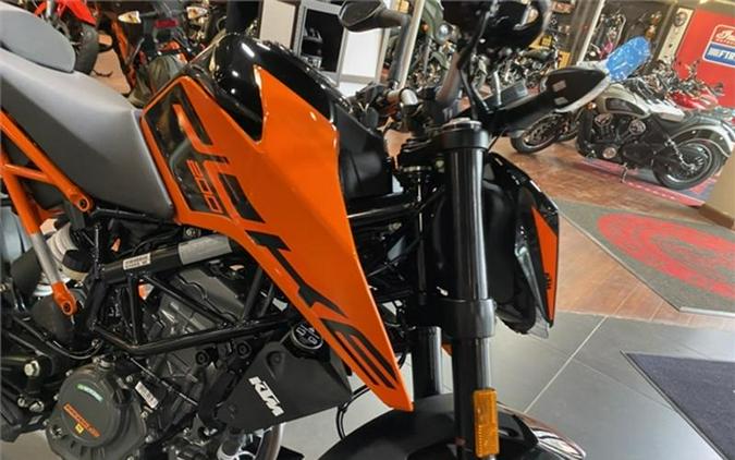 2023 KTM 200 Duke