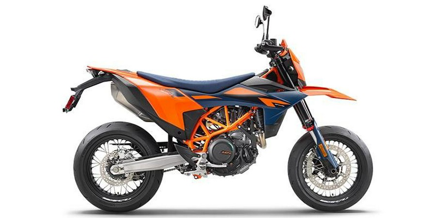 2026 KTM 690 SMC R