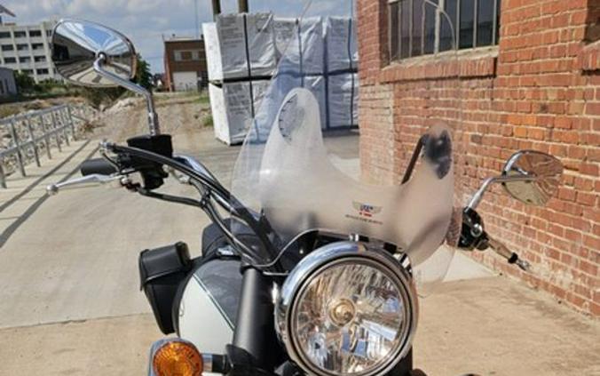 2024 Kawasaki Vulcan® 900 Classic