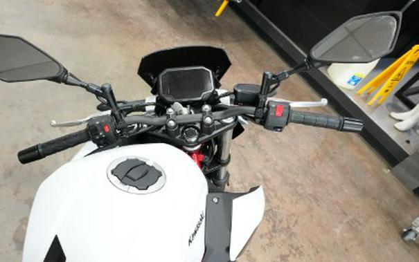 2026 Kawasaki Z500 SE ABS