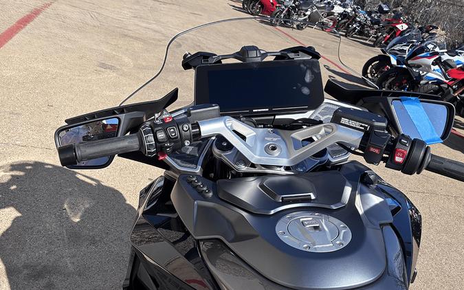 2026 BMW R1300RT