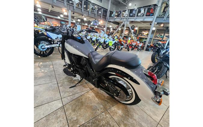 2024 Kawasaki Vulcan® 900 Classic