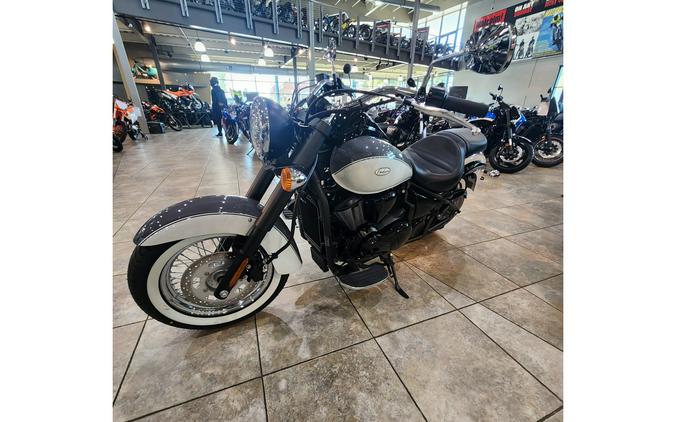 2024 Kawasaki Vulcan® 900 Classic