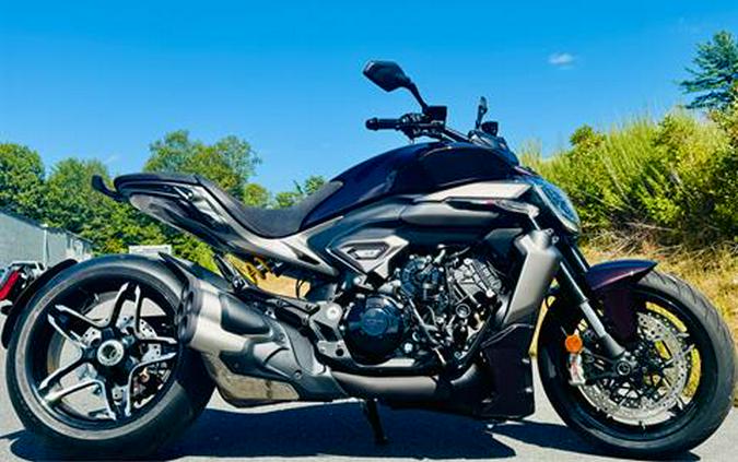 2025 Ducati XDiavel V4